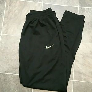 Nike dri-fit joggers size Large